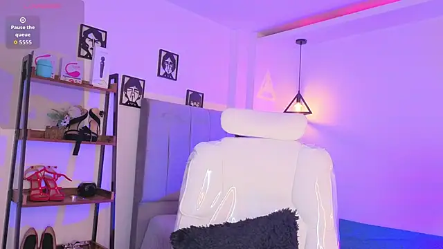 Miller Vanessa  online show from 03.25.26