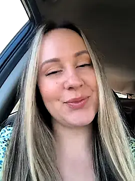 Mona Plus online show from 02.06.26