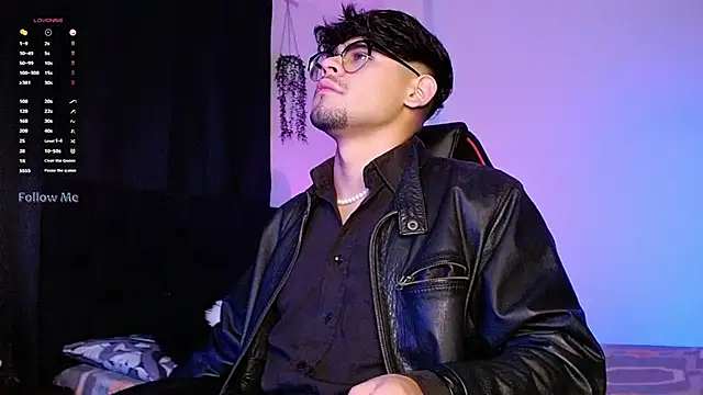 isaac-saenz online show from 10.28.25