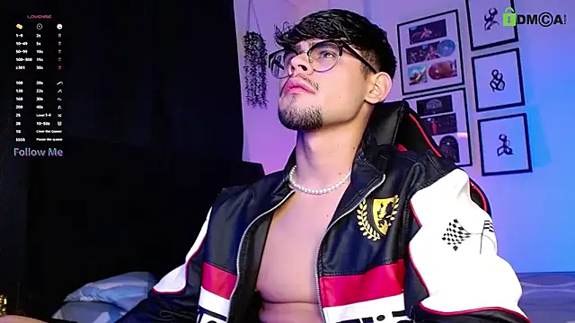 isaac-saenz online show from 12.16.25