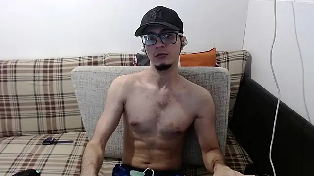 Snapshot of cholitohermoso chatting on 07.01.26 cholitohermoso online show from 07.01.26