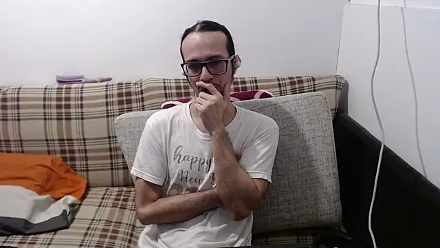 Snapshot of cholitohermoso chatting on 07.14.26 cholitohermoso online show from 07.14.26