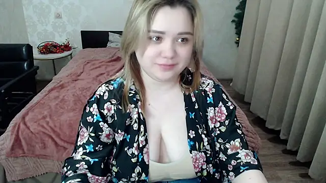 Snapshot of Finna_39 chatting on 03.06.25 Finna 39 online show from 03.06.25