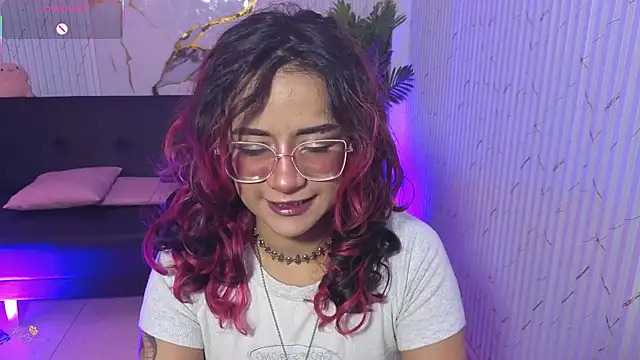 kristen tay online show from 04.19.26