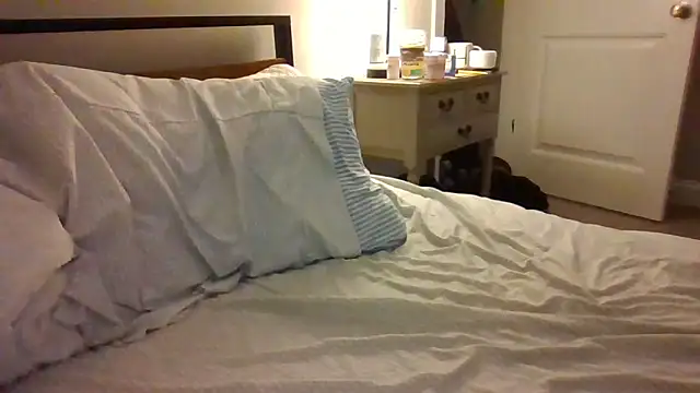 danyh2023 online show from 04.22.26