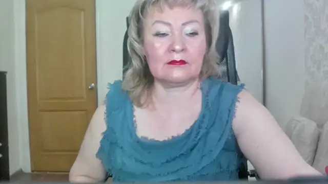 Snapshot of Victoria_secrets_ chatting on 05.16.26 Victoria secrets online show from 05.16.26