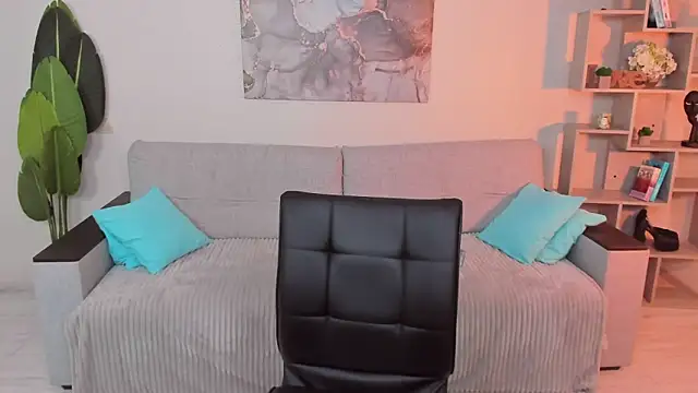 GabriellaMays online show from 10.09.25