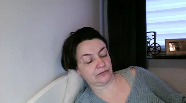 EleanoraMILF online show from 02.15.25