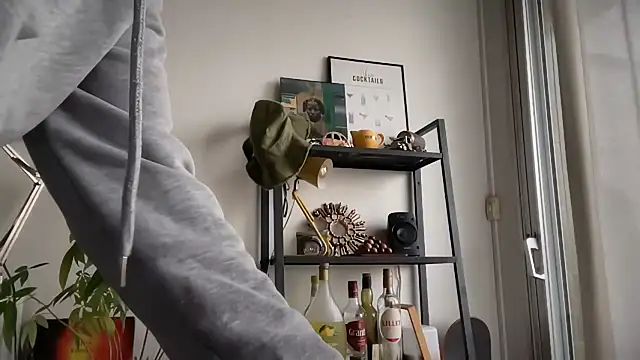 Snapshot of MikymikeBBWD chatting on 11.14.25 MikymikeBBWD online show from 11.14.25