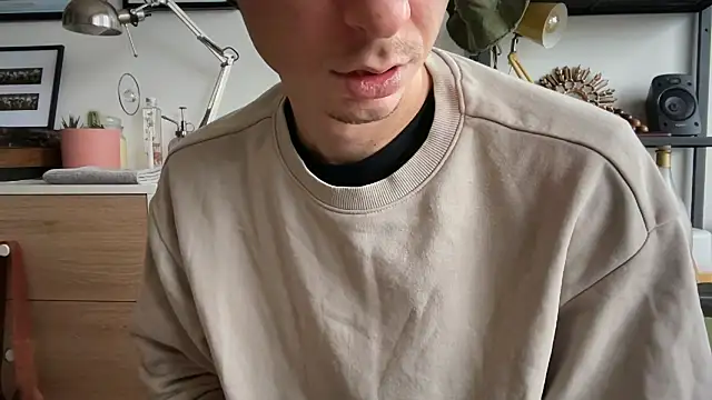 Snapshot of MikymikeBBWD chatting on 11.29.25 MikymikeBBWD online show from 11.29.25