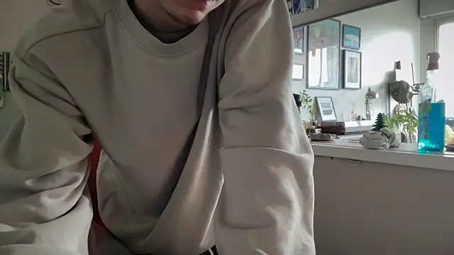 Snapshot of MikymikeBBWD chatting on 12.02.25 MikymikeBBWD online show from 12.02.25