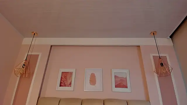 Annie rhoades online show from 04.21.26