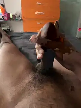 Snapshot of papibbc6989 chatting on 02.28.25 papibbc6989 online show from 02.28.25