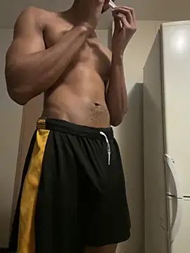 Snapshot of papibbc6989 chatting on 09.25.25 papibbc6989 online show from 09.25.25