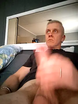 Snapshot of Teemu chatting on 09.15.25 Teemu online show from 09.15.25