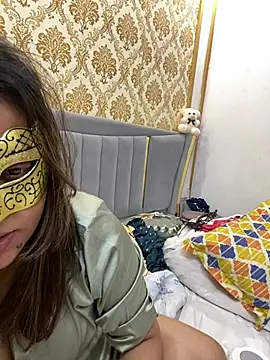 Snapshot of pihu_00777 chatting on 02.18.25 pihu 00777 online show from 02.18.25