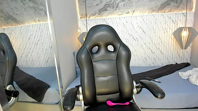 lucelly 15 online show from 12.02.25