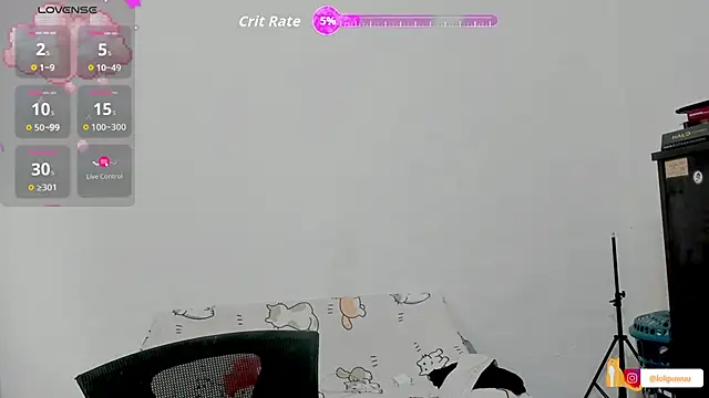 Naoko 7w7 online show from 10.23.25