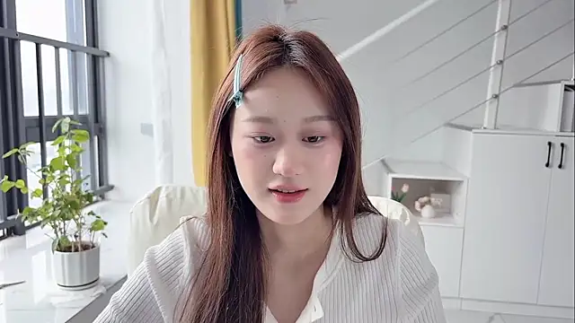 Cassie-20 online show from 10.23.25