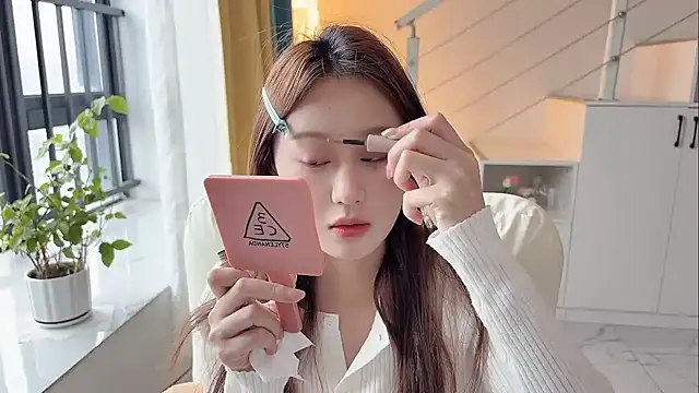 Cassie-20 online show from 11.20.25