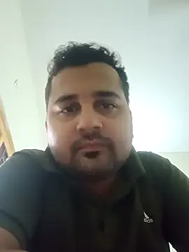 Snapshot of susthovai chatting on 09.15.25 susthovai online show from 09.15.25