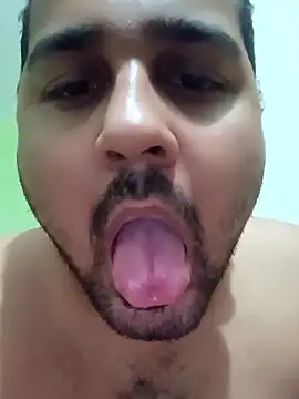 Snapshot of susthovai chatting on 09.17.25 susthovai online show from 09.17.25