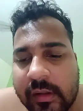 Snapshot of susthovai chatting on 10.18.25 susthovai online show from 10.18.25