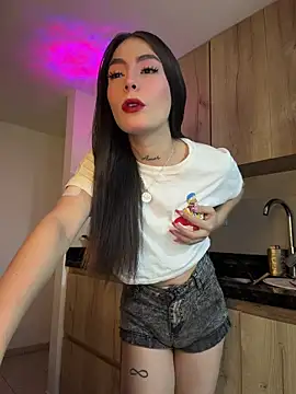 Snapshot of candycami19 chatting on 05.04.26 candycami19 online show from 05.04.26