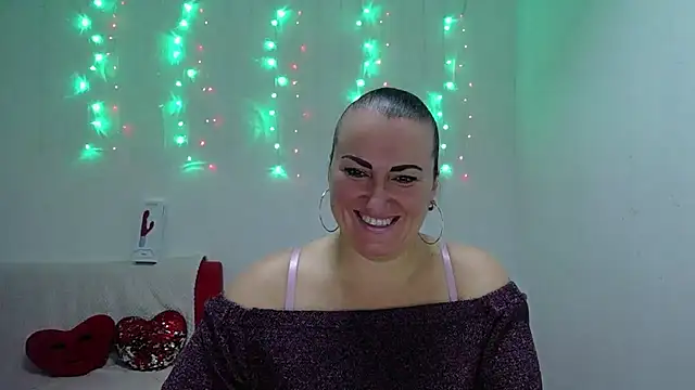 DianaMGG online show from 11.11.25