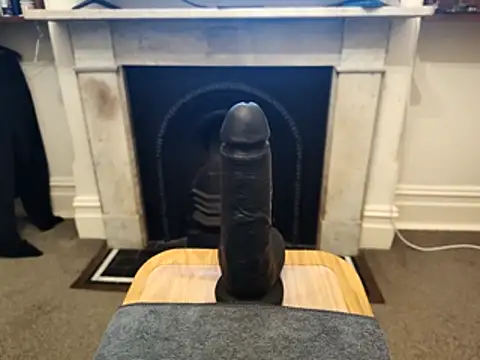 Snapshot of MystiqueRider chatting on 12.04.25 MystiqueRider online show from 12.04.25