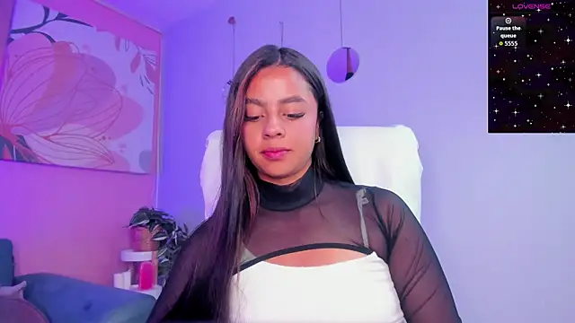 Bella walker  online show from 09.11.25