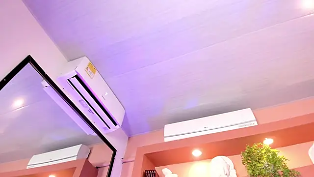 SofiaBennett  online show from 03.22.25