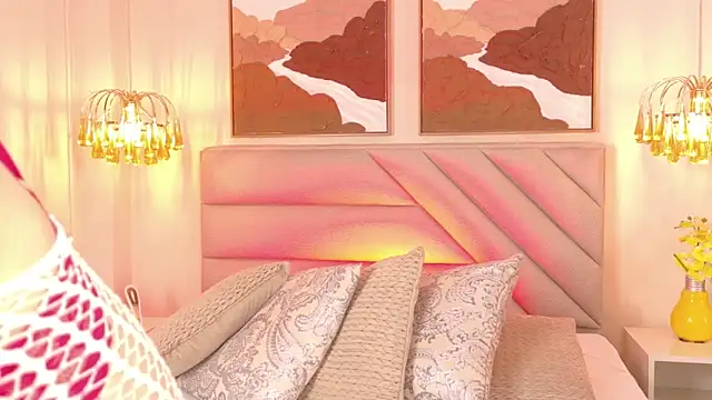 AmberHudson online show from 11.22.25