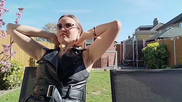 eatmypie69 online show from 04.14.26