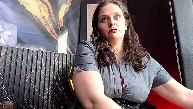 AmandaKovich online show from 04.17.26