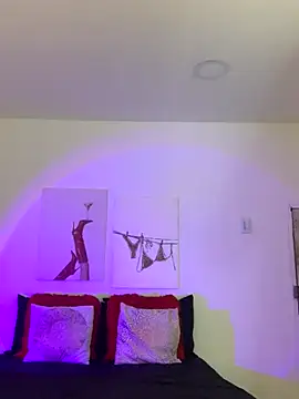 Dahiana Giil online show from 09.10.25