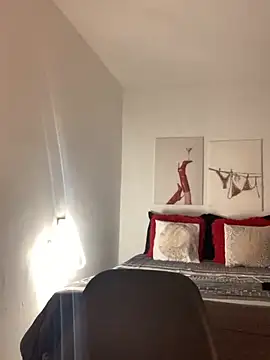 Dahiana Giil online show from 12.03.25