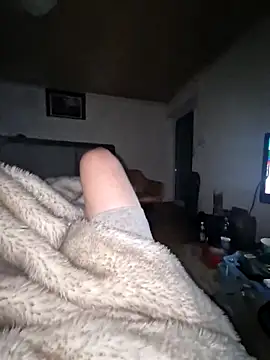 DerechteJunge online show from 10.22.25