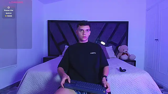 JacobRoberts1 online show from 03.20.25