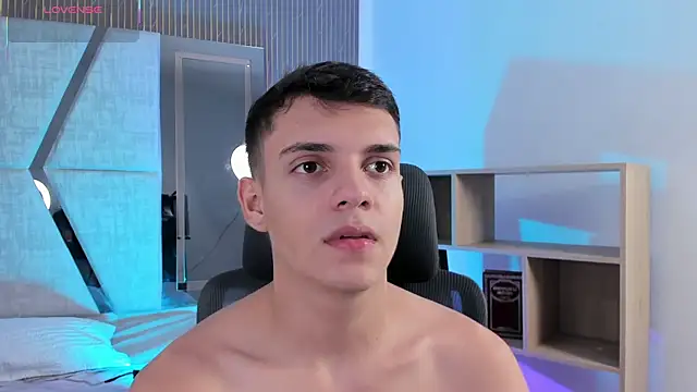 JacobRoberts1 online show from 12.05.25