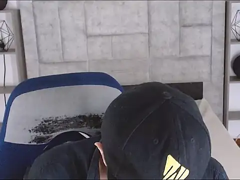 JhonTorres018 online show from 03.05.26