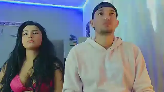 Snapshot of Reina_paola chatting on 03.06.25 Reina paola online show from 03.06.25