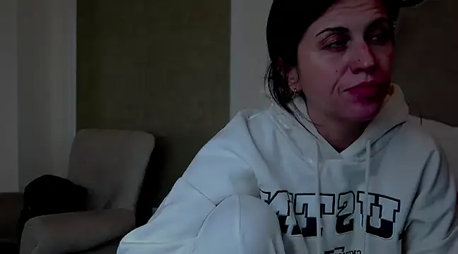 ScarlettShine online show from 02.18.25