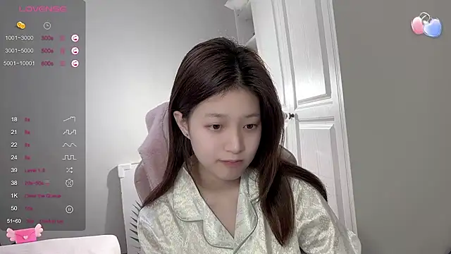 Snapshot of YaYa-521 chatting on 02.20.25 YaYa-521 online show from 02.20.25