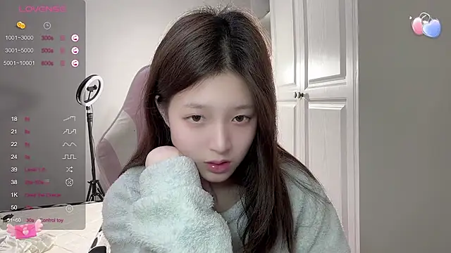 Snapshot of YaYa-521 chatting on 03.18.25 YaYa-521 online show from 03.18.25