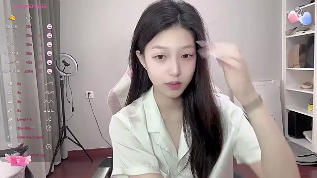 Snapshot of YaYa-521 chatting on 09.14.25 YaYa-521 online show from 09.14.25
