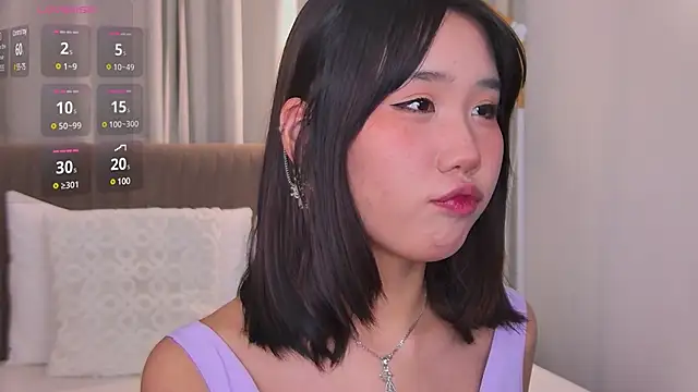 Snapshot of HitomiAoki chatting on 03.03.25 HitomiAoki online show from 03.03.25