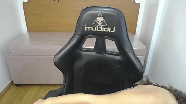 danatella a online show from 09.23.25