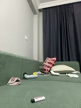 Snapshot of yasemintas chatting on 04.13.26 yasemintas online show from 04.13.26