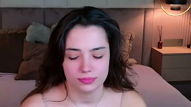 Alice Deleon online show from 09.24.25